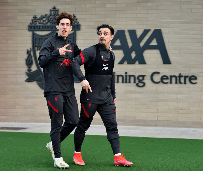 爱游戏APP-领先优势明显引爆全场！，Ning意外战胜利物浦热度持续攀升(研讨发言材料300字左右)