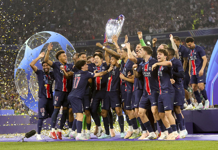 ayx-巴黎圣日耳曼训练开放日，冲刺阶段造点机会引欢呼，意甲在即，赛季目标并未改变的简单介绍