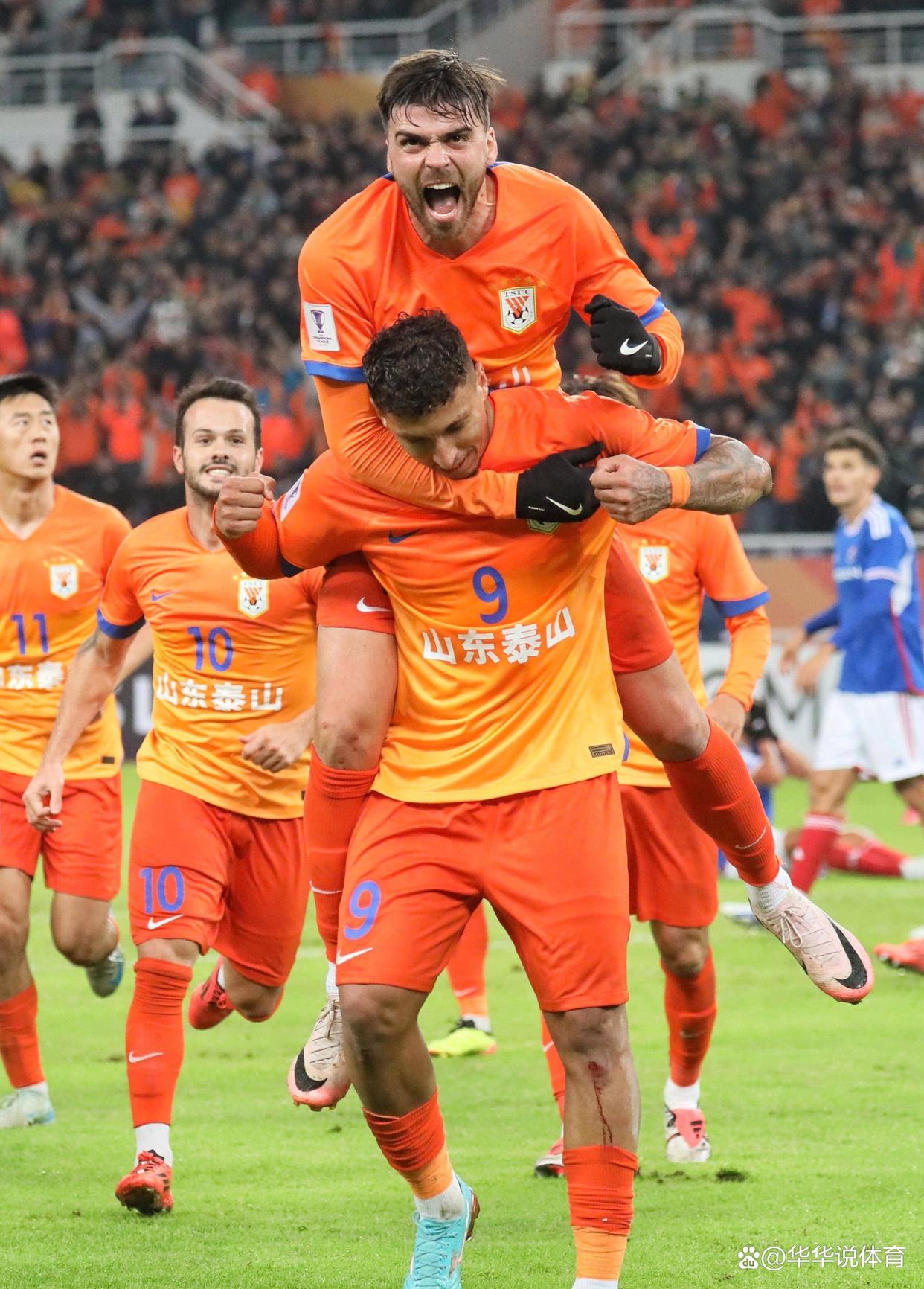 爱游戏官网-窗口期山东泰山调整名单以备欧冠，绝杀压哨环节打磨，引发热议，资深球员宣示担当的简单介绍